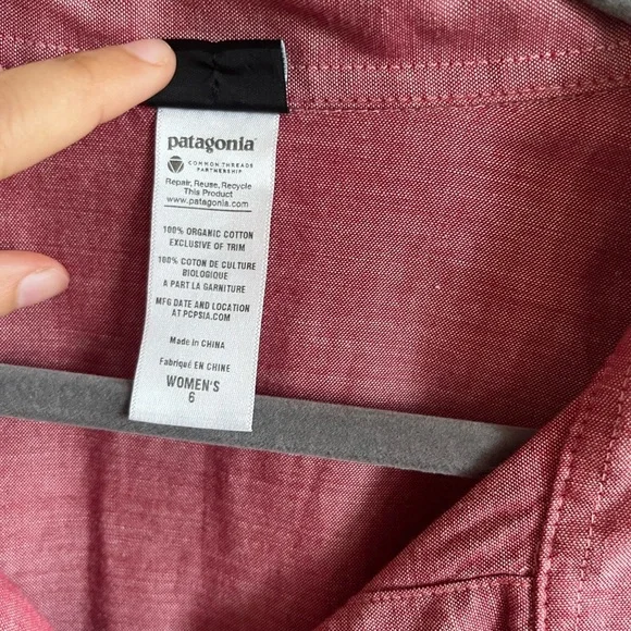 Patagonia W's Long-Sleeved Chambray Shirt - Picture 7 of 12